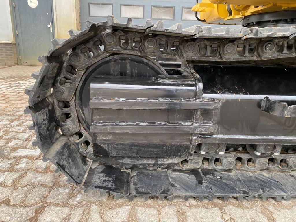Caterpillar 323D3 Foto 10