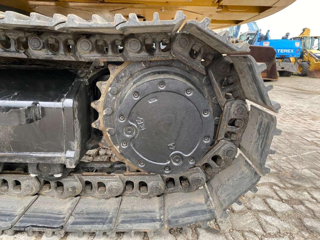 Caterpillar 323D3 Foto 12