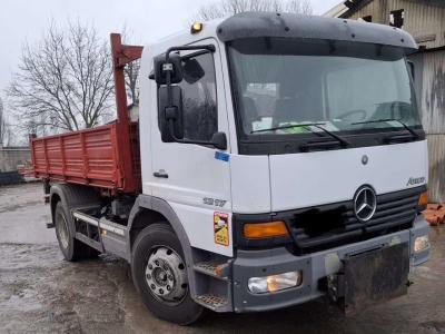 Mercedes-Benz Ateco 1217 in vendita da Damrah Trading