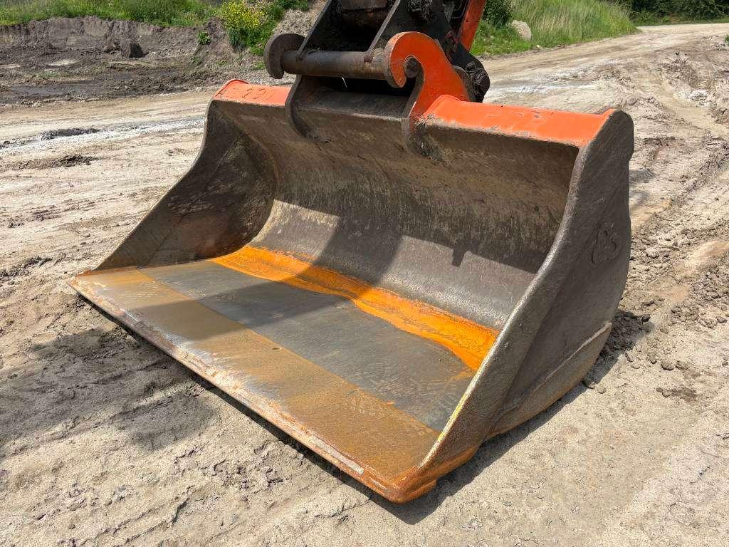 Hitachi ZX 140 W-6 (3 Pieces available) Foto 16