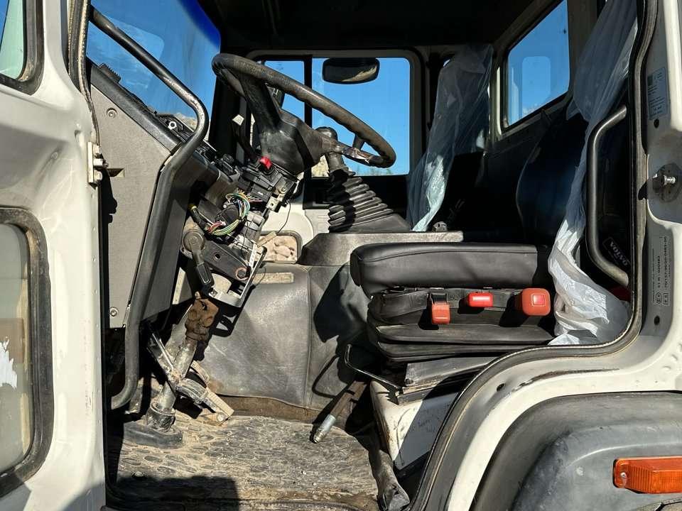 Volvo FL619 4X2 Foto 10