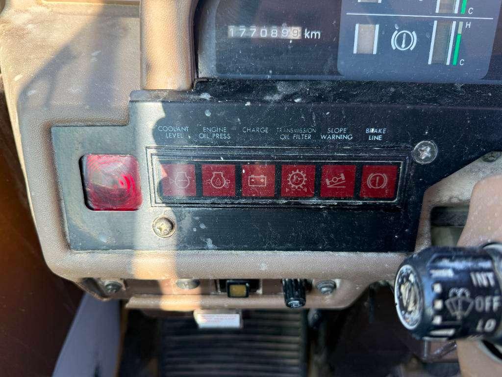 Komatsu HD605-5 - Automatic Greasing / Camera Foto 11