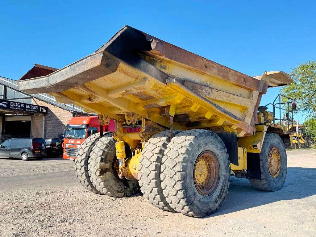 Komatsu HD605-5 - Automatic Greasing / Camera Foto 4