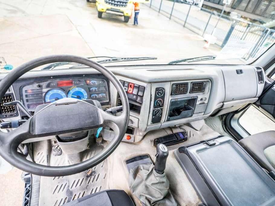 Renault KERAX 370 + PALFINGER 15T/M+2EXT. Foto 14