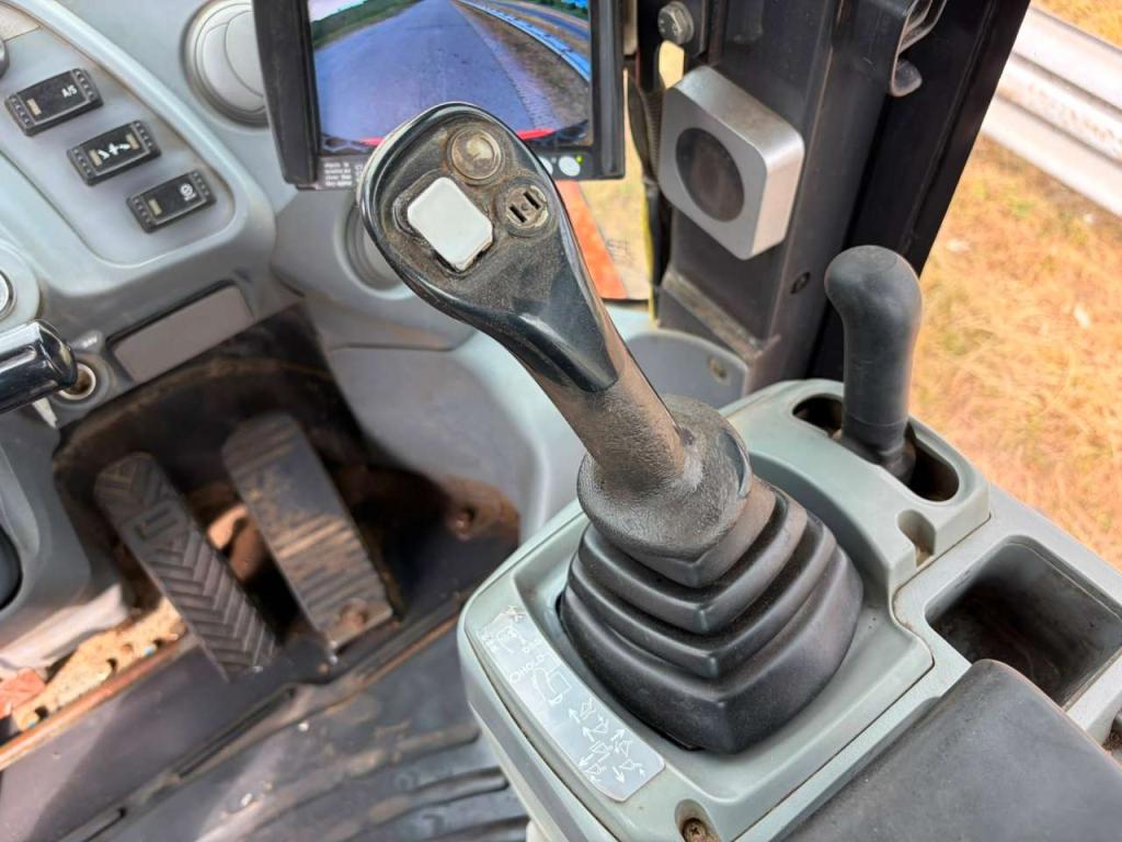 Hitachi ZW180-5B Foto 20