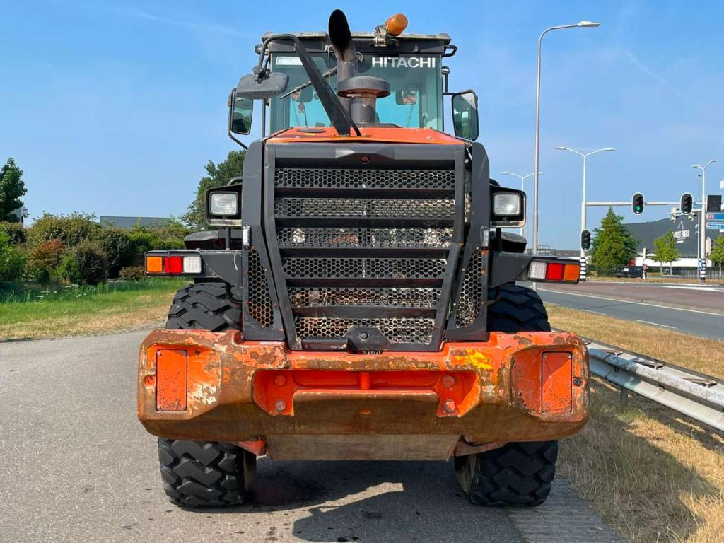 Hitachi ZW180-5B Foto 4