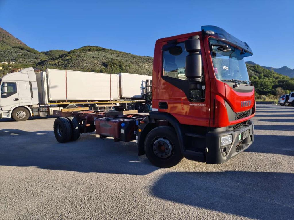 Iveco EUROCARGO 150-280 Foto 11