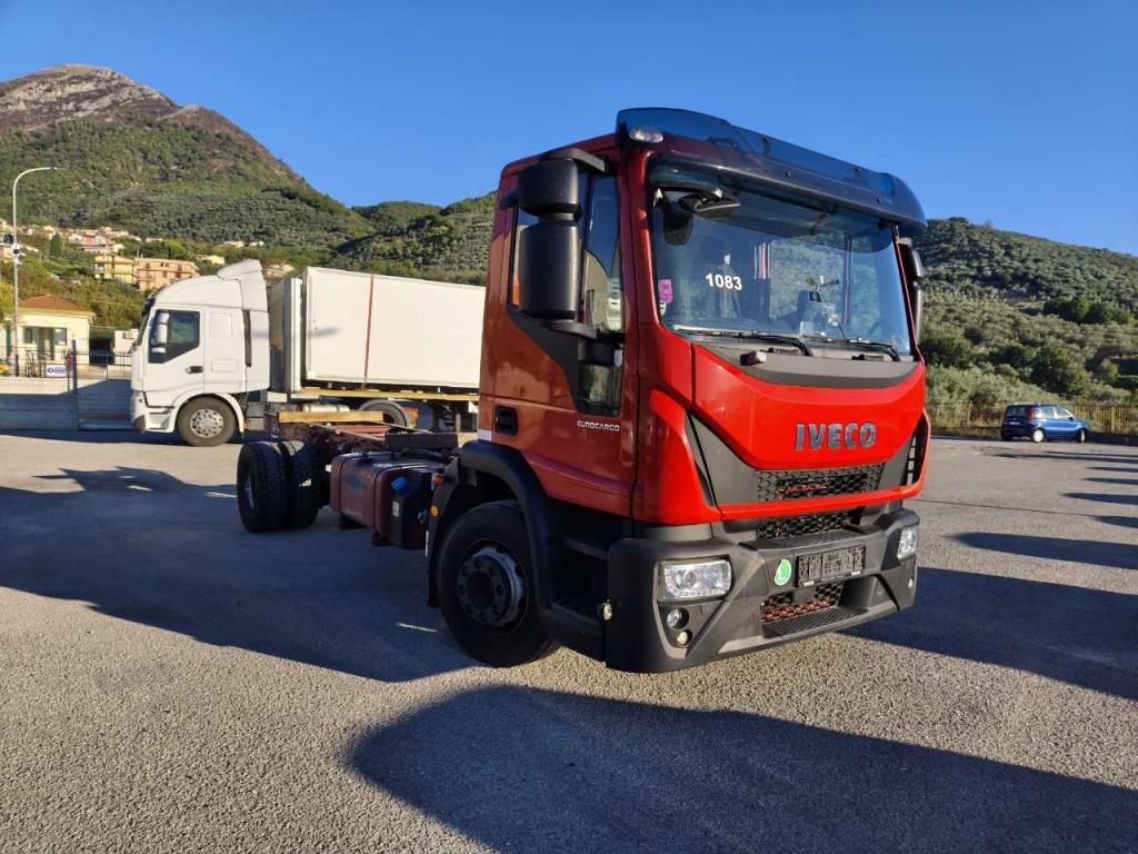 Iveco EUROCARGO 150-280 Foto 13
