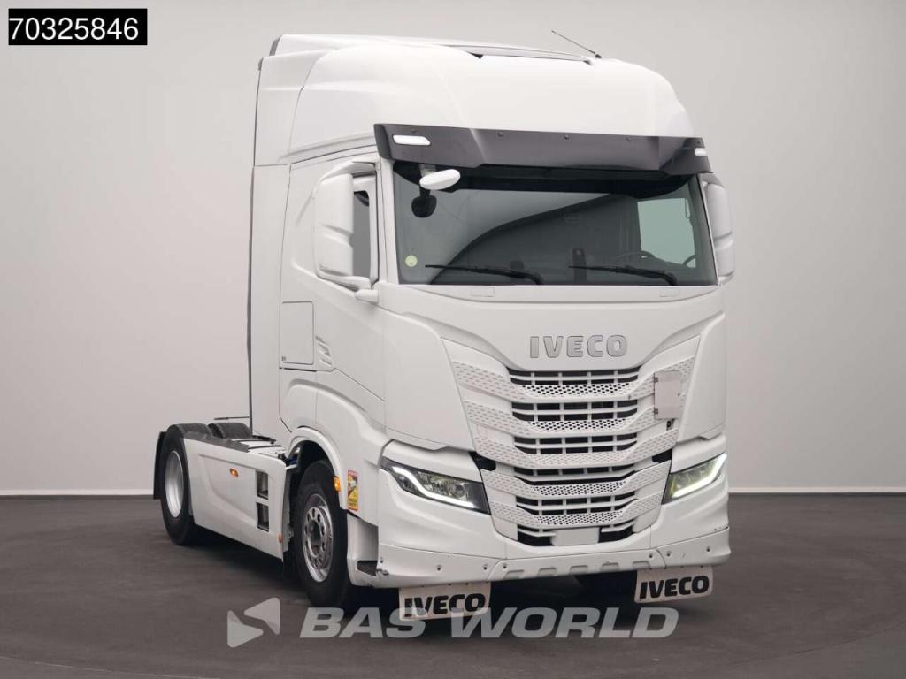 Iveco S-Way 510 4X2 Full-Air Retarder 2xTanks Standklima ACC Navi Foto 3