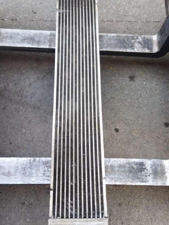 Radiatore intercooler per New Holland E 305 B Foto 3