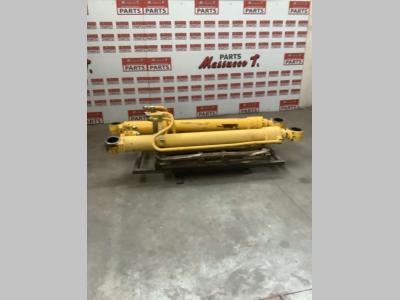 Pistone sollevamento per New Holland E 385 in vendita da Massucco T. Srl Area Ricambi