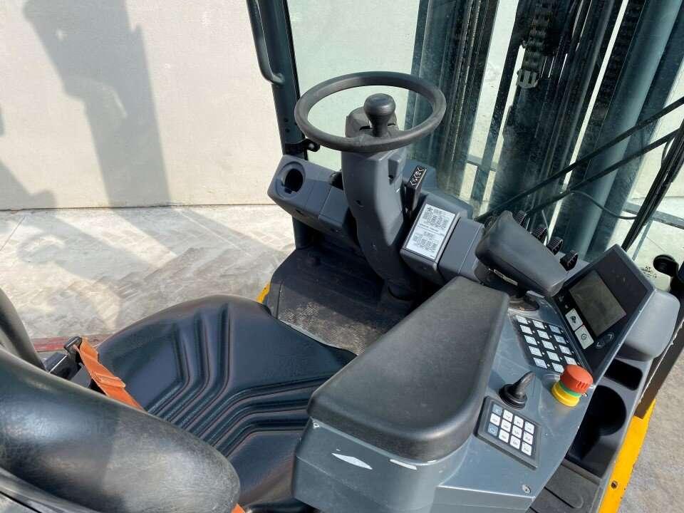 Jungheinrich DFG425s Foto 7