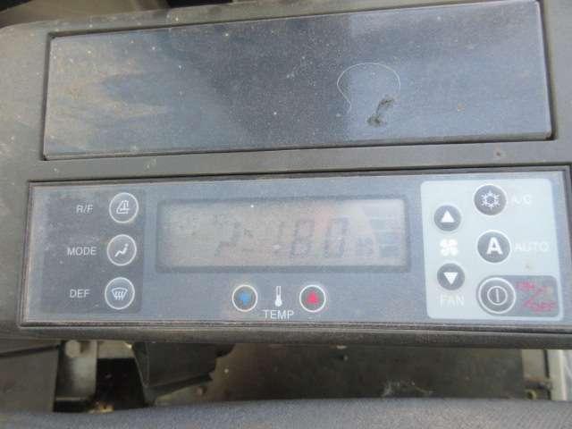 New Holland E135 SR-1ES Foto 20