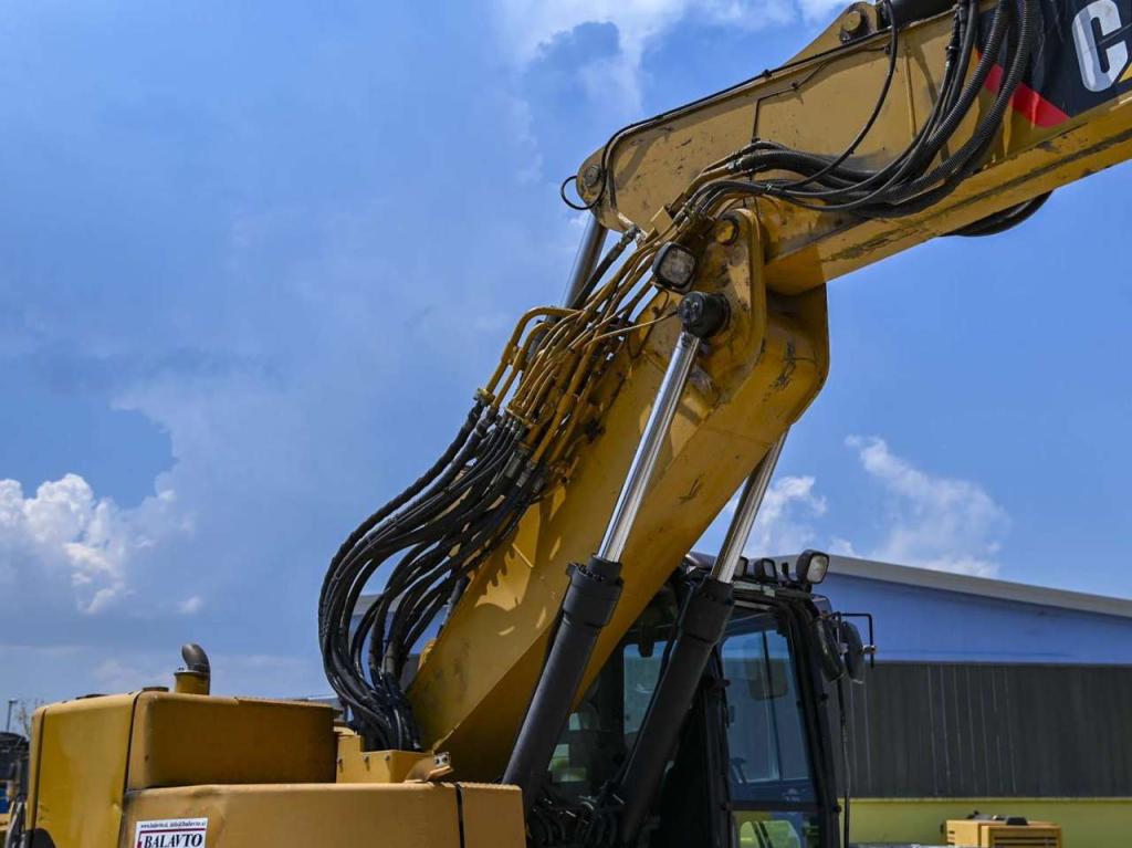 Caterpillar 321D Foto 17