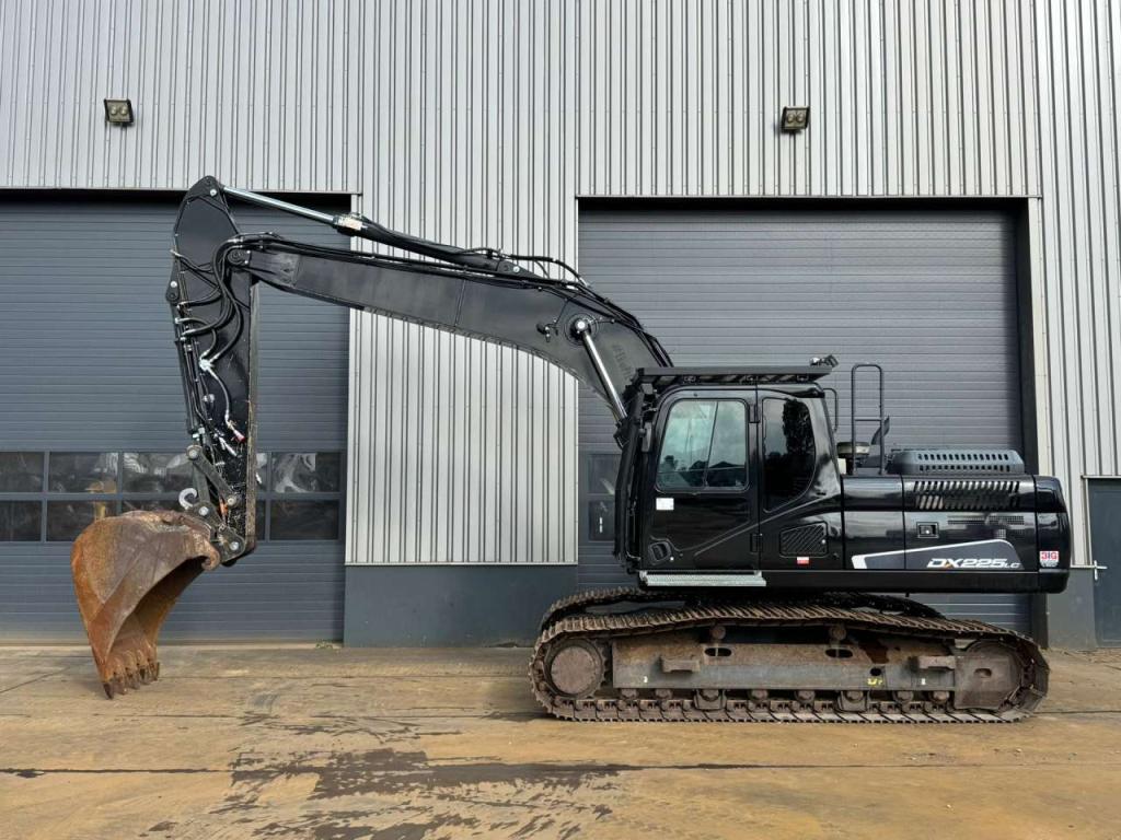 Doosan DX225LC-5 Foto 1