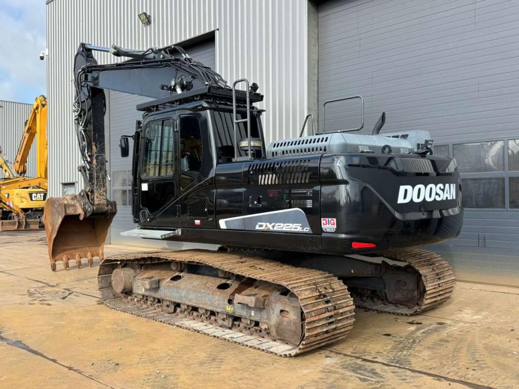 Doosan DX225LC-5 Foto 3