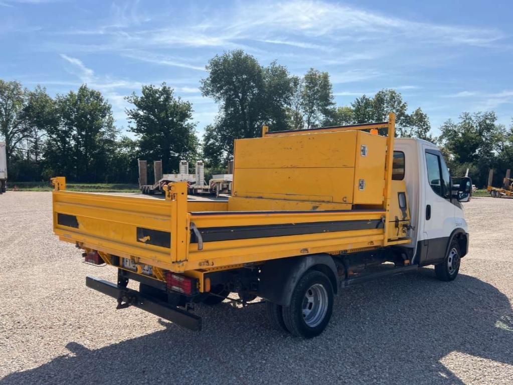 Iveco DAILY 35-140 Foto 3