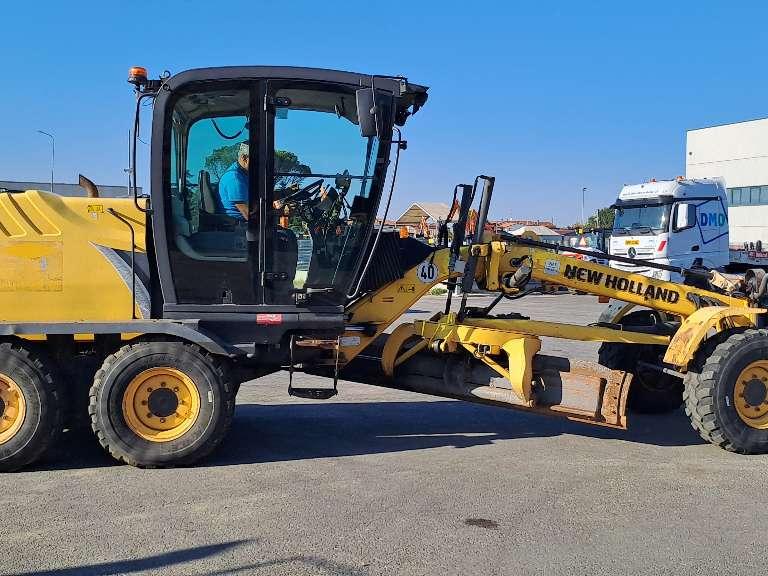 New Holland F106.7A Foto 2