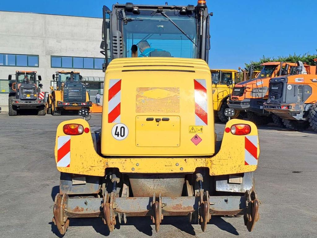 New Holland F106.7A Foto 4