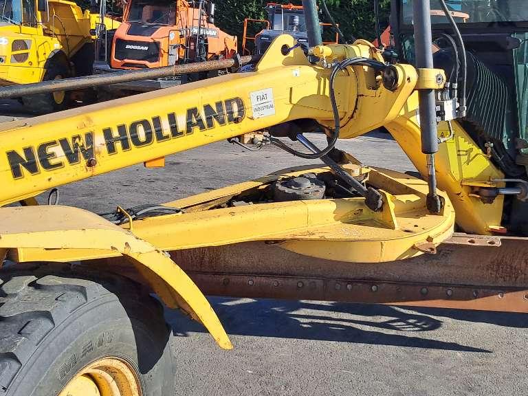 New Holland F106.7A Foto 8