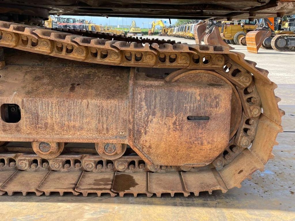 Hitachi ZX210LC-5B Foto 12
