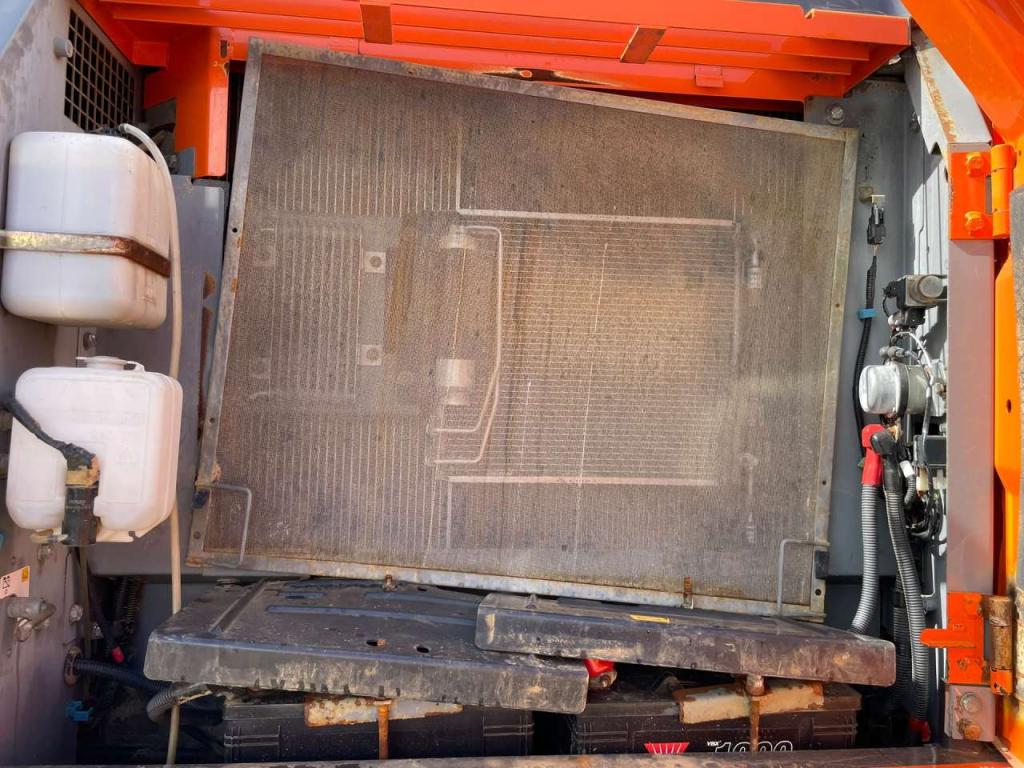 Hitachi ZX210LC-5B Foto 27