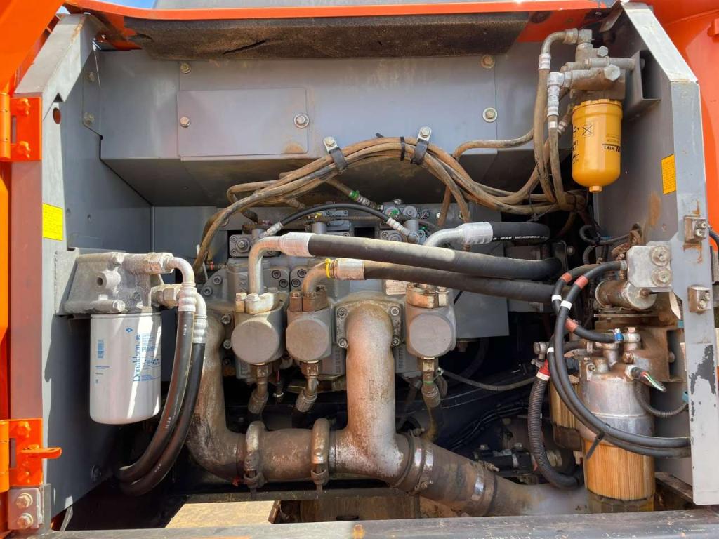 Hitachi ZX210LC-5B Foto 28