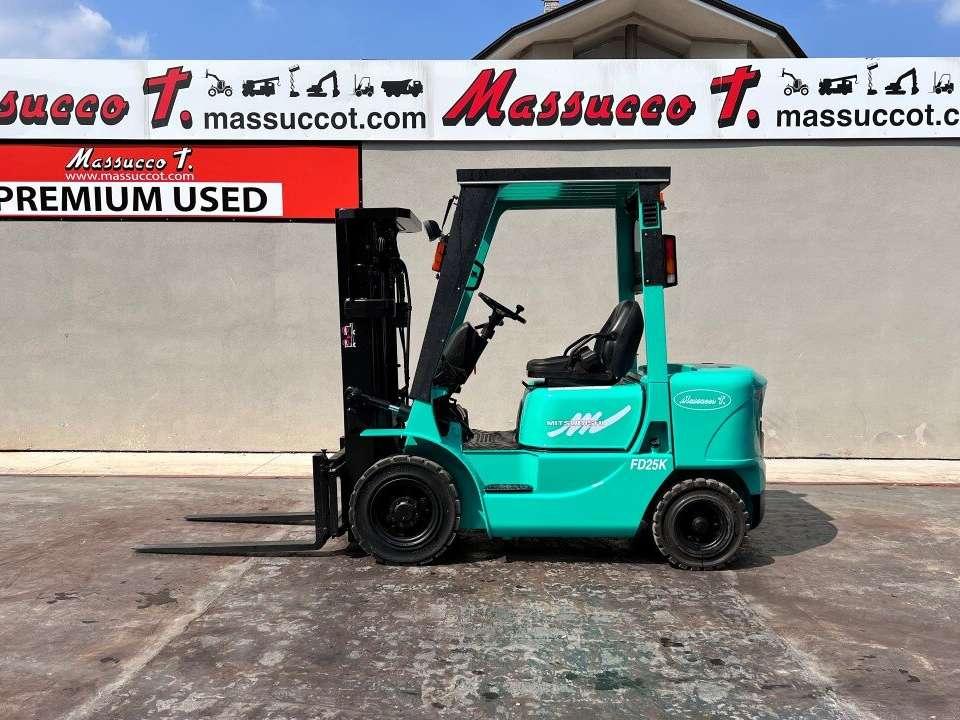 Mitsubishi FD25K Foto 2