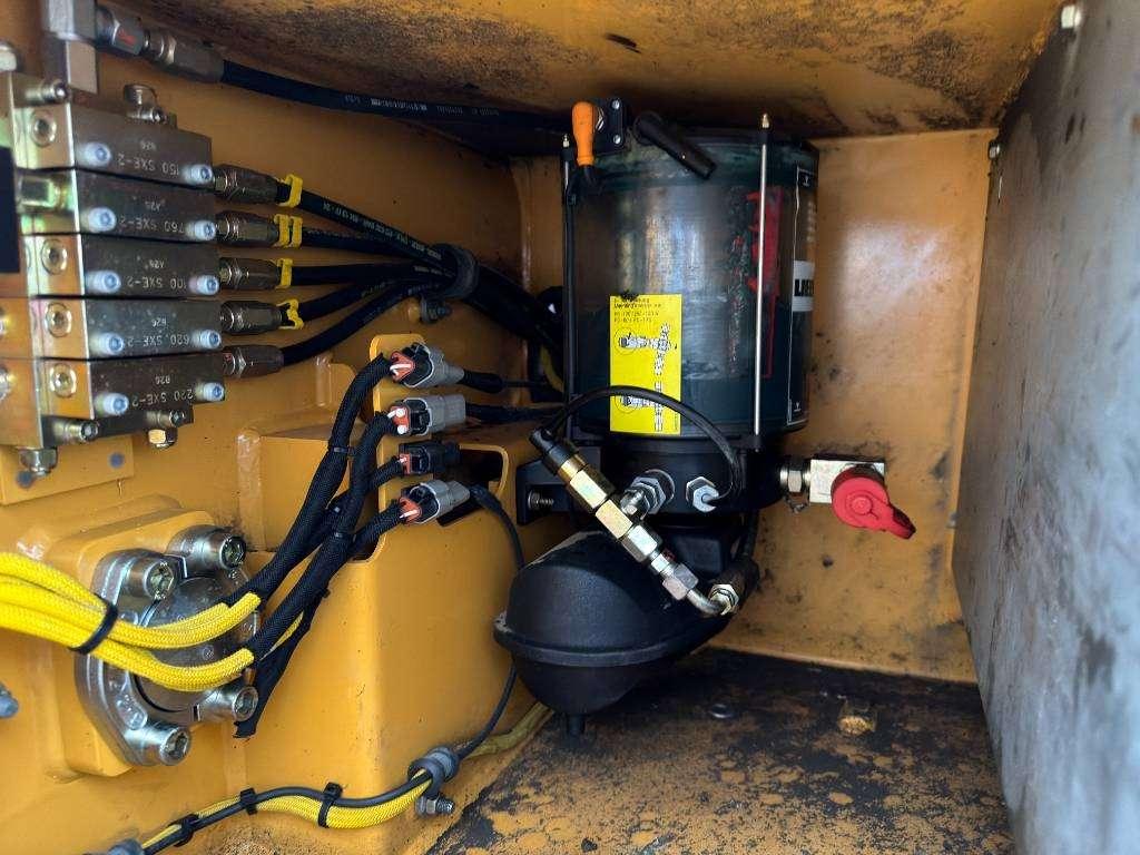 Liebherr R922 SLC Foto 18