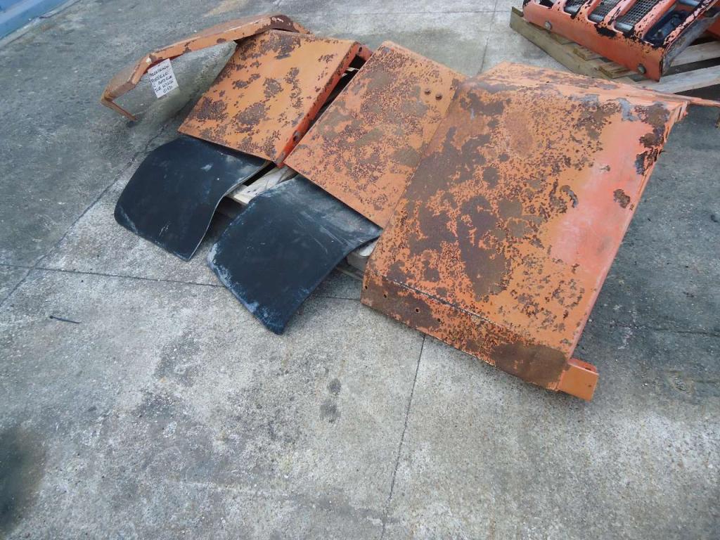 Parafango per Fiat Hitachi W130 Foto 1