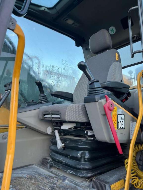 Volvo EC220E Foto 13