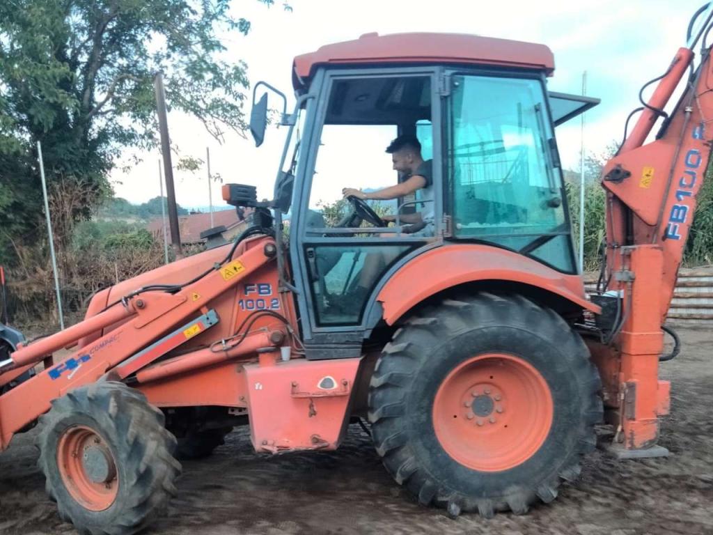 Fiat Kobelco FB100-2 Foto 1