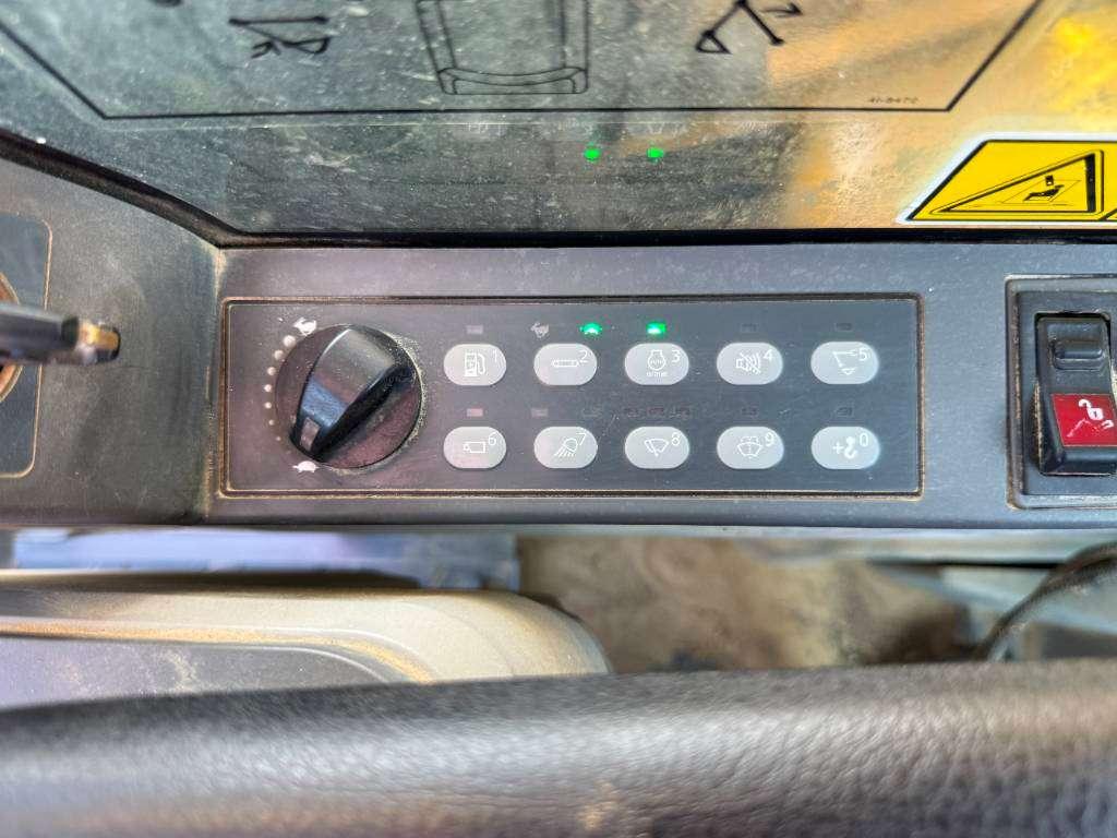 Caterpillar 390F - German Machine / Camera / Quick Coupler Foto 13