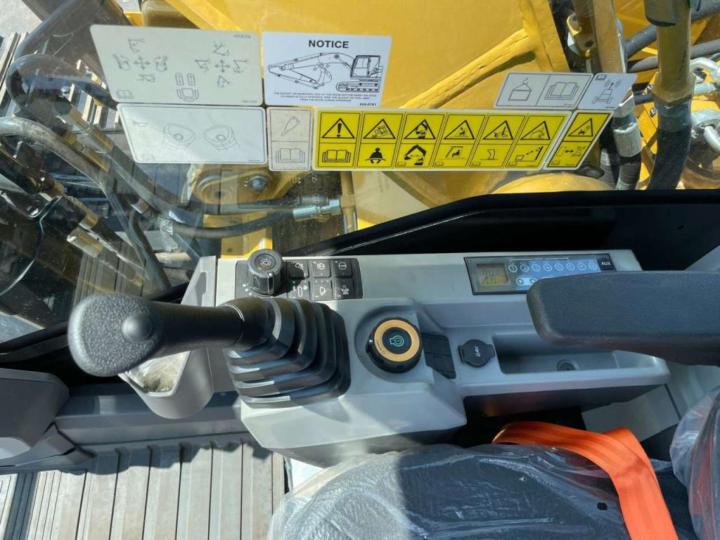 Caterpillar 323D3 Foto 23