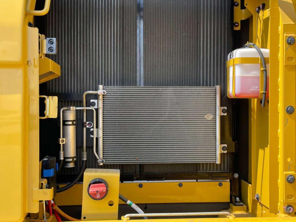Caterpillar 323D3 Foto 26