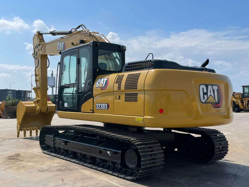 Caterpillar 323D3 Foto 3