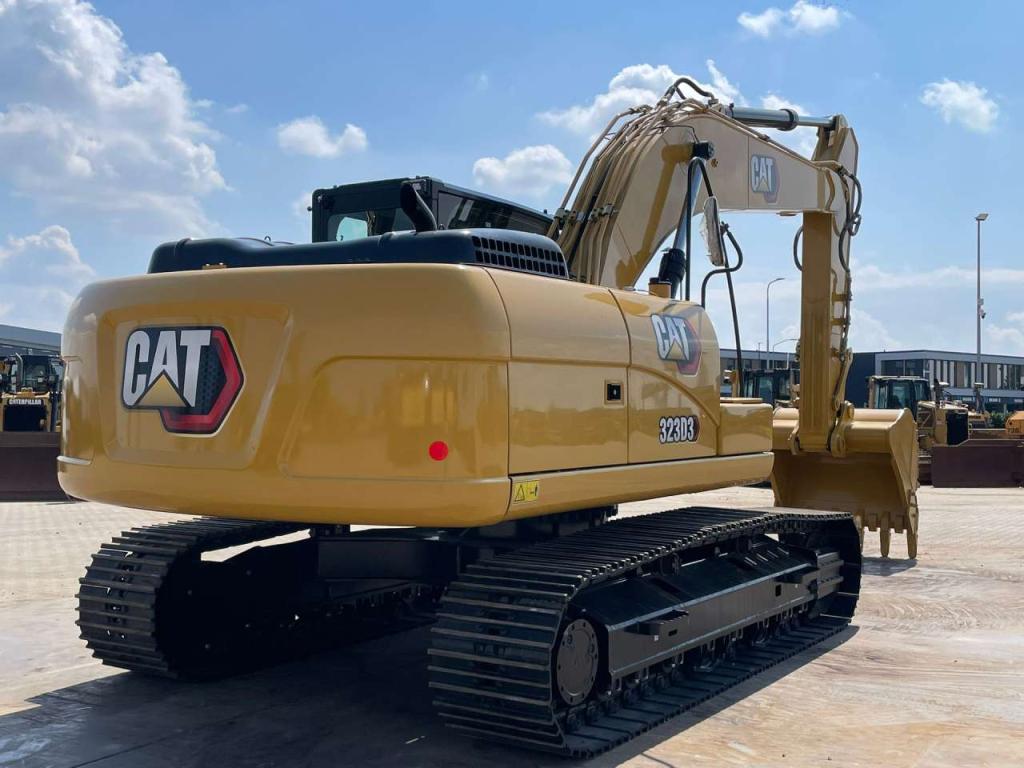 Caterpillar 323D3 Foto 5