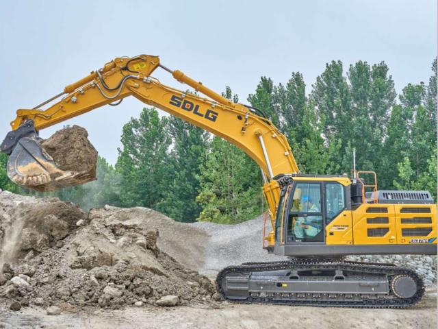 SDLG E6375H - Escavatore cingolato in vendita a Milano da Procaccini Group