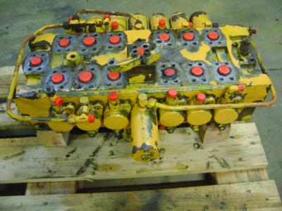 Distributore idraulico per Liebherr 912 Litronic in vendita da PRV Ricambi Srl