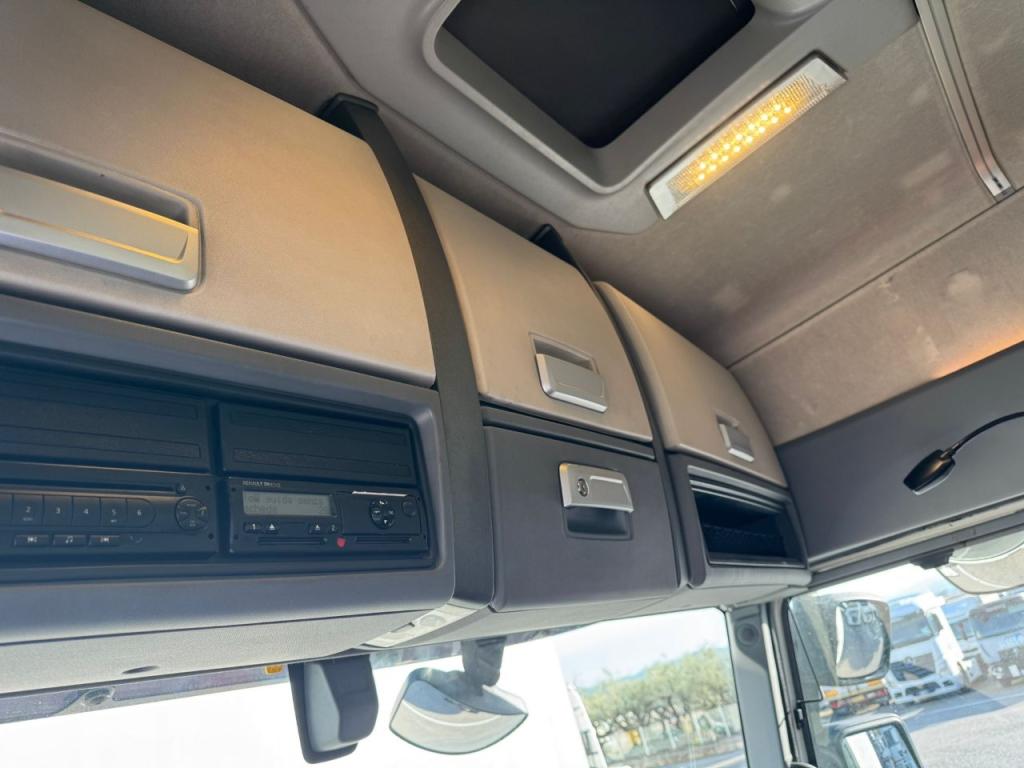 Renault T 520 Foto 8
