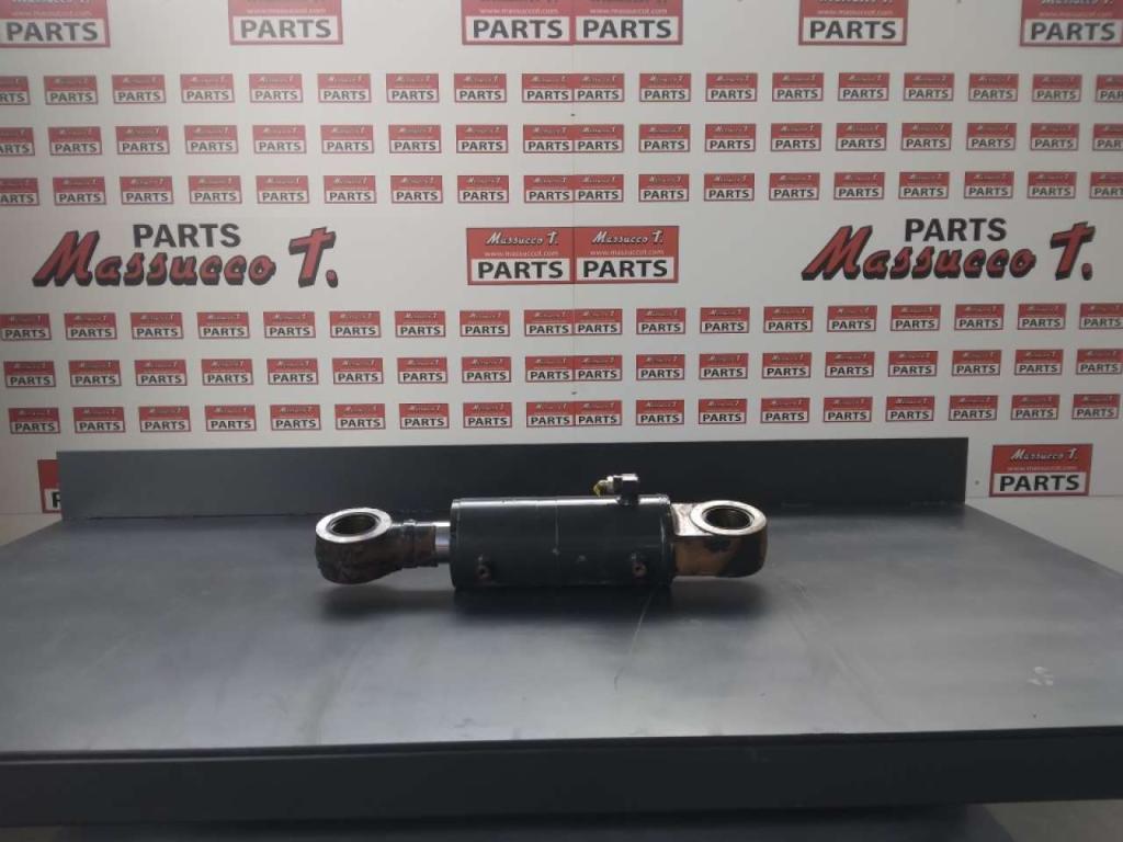 Pistone lama frontale per Hitachi ZX85US-3 Foto 1