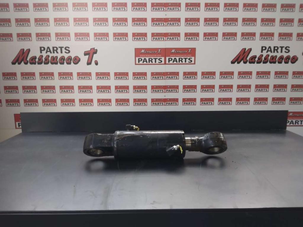 Pistone lama frontale per Hitachi ZX85US-3 Foto 3