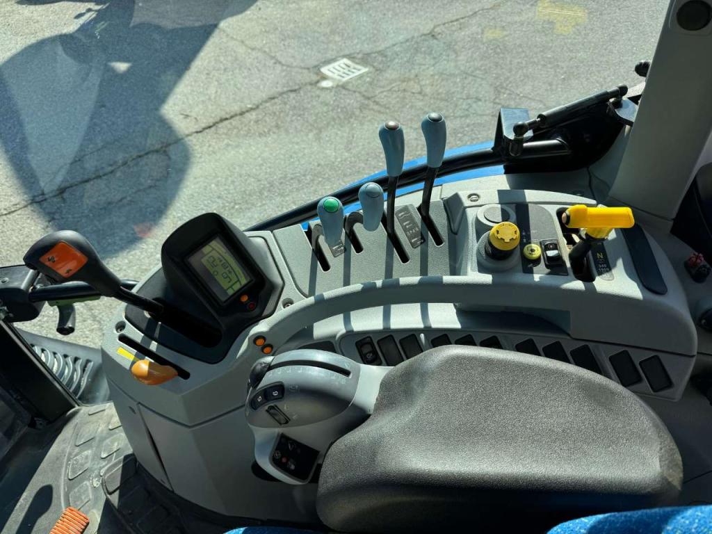 New Holland T6.155 Foto 2