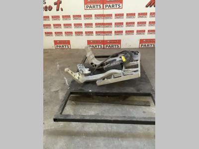 Supporto serbatoio per Volvo FH16 550 6x4 in vendita da Massucco T. Srl Area Ricambi