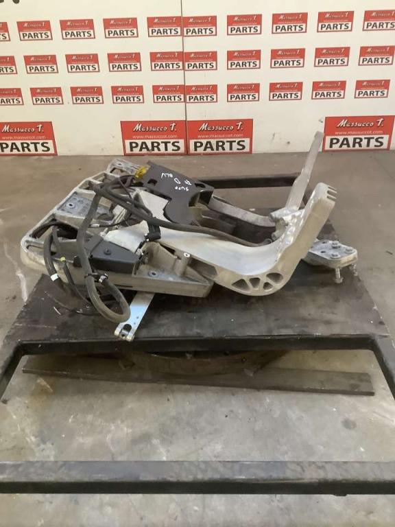 Supporto serbatoio per Volvo FH16 550 6x4 Foto 3