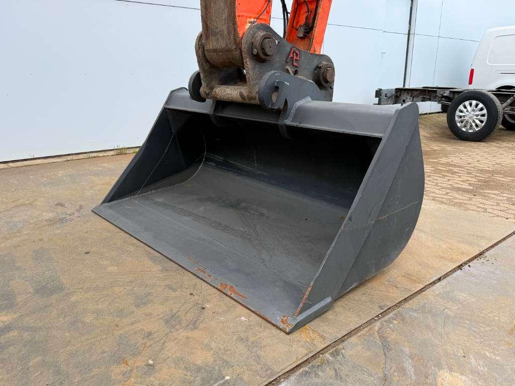 Hitachi ZX225LC-5B - New Bucket / Automatic Greasing / CAM Foto 19