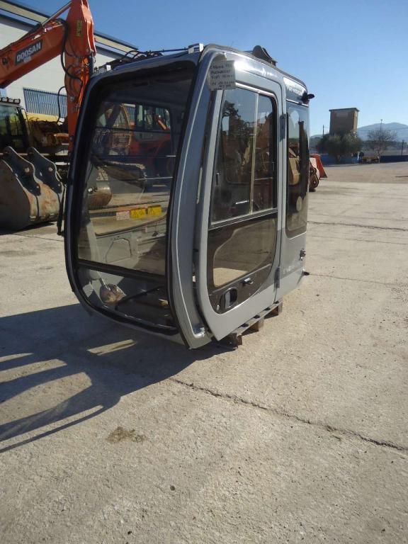 Cabina per Fiat Hitachi EX135-215-235-165-355 Foto 2