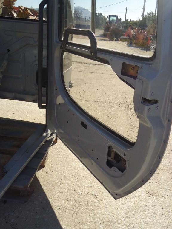Cabina per Fiat Hitachi EX135-215-235-165-355 Foto 5
