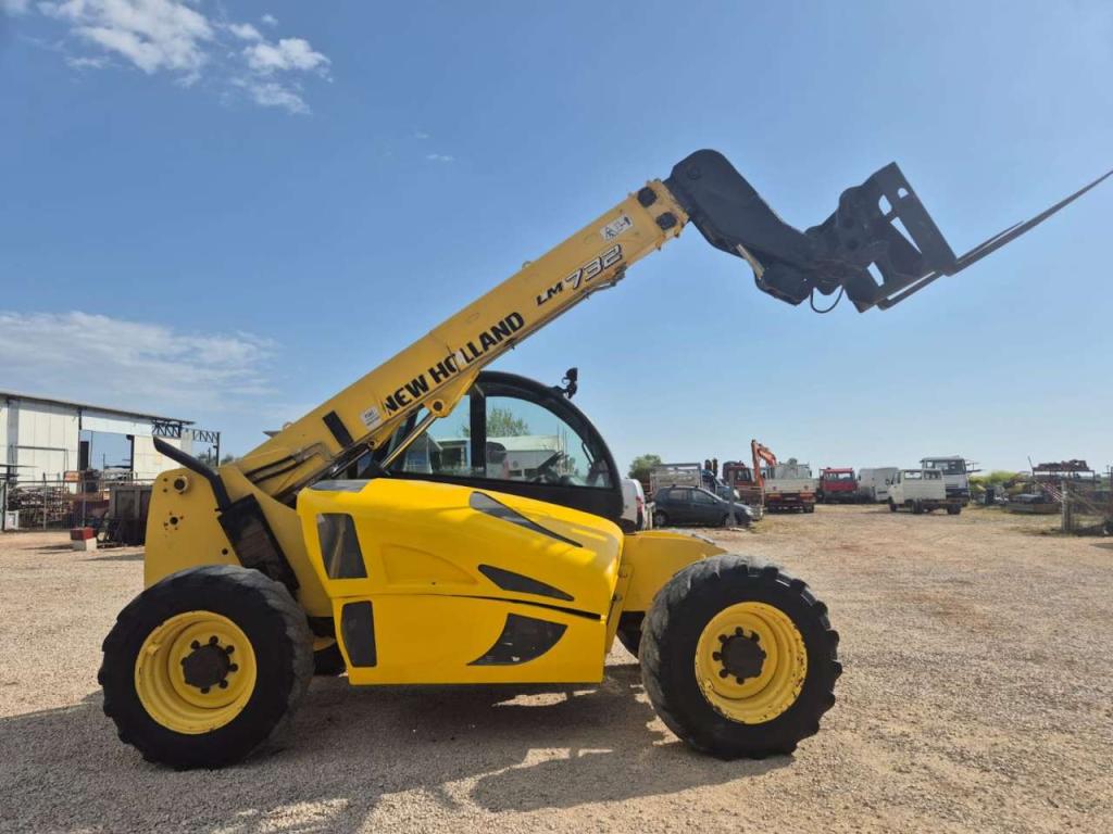 New Holland LM732 Foto 2