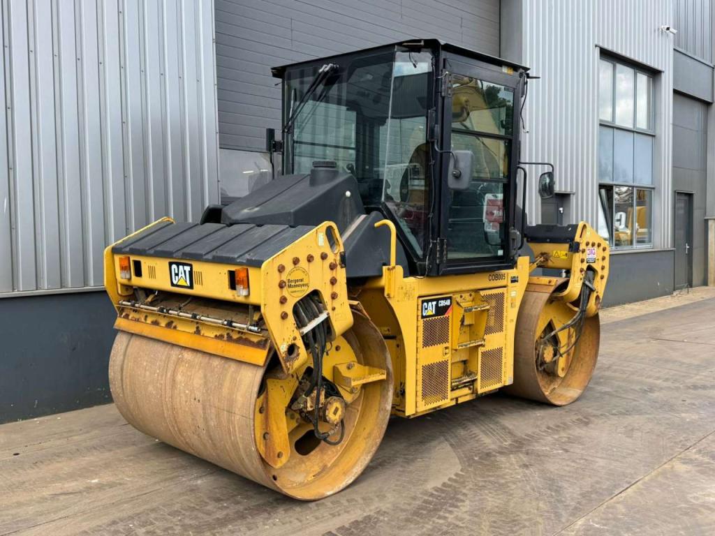 Caterpillar CD54B Foto 2